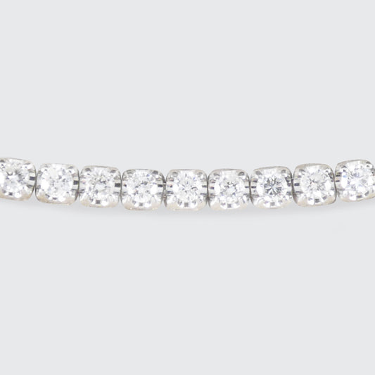 3.08ct Diamond Tennis Bracelet in 9ct White Gold set in a slight illusion claw setting.