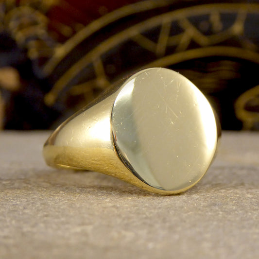 Vintage 18ct Yellow Gold Circular Plain Large Signet Ring - Wharfedale Antiques