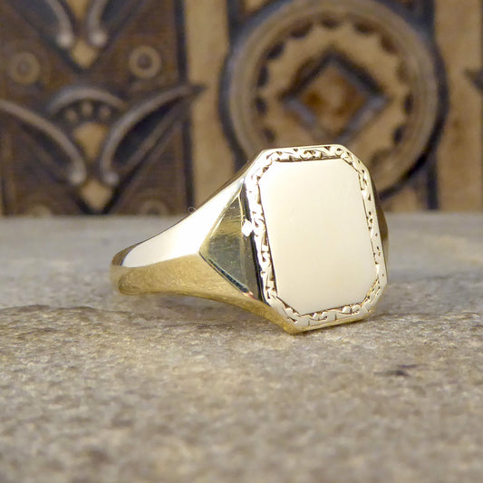 Mid 20th Century Rectangular Framed Signet Ring in 9ct Yellow Gold - Wharfedale Antiques