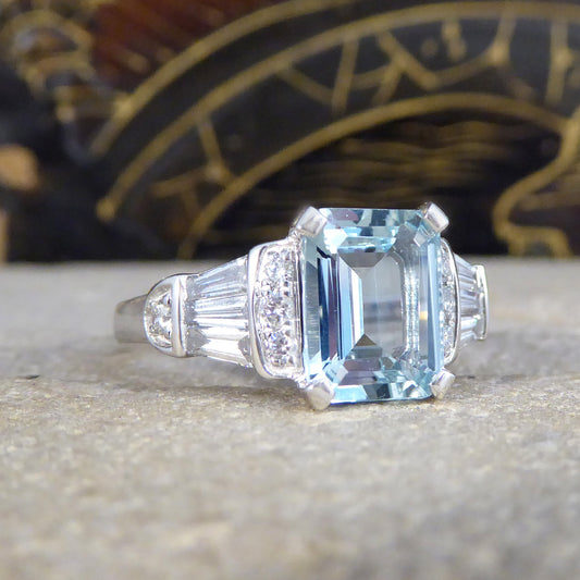 Modern 1.78ct Aquamarine and Diamond Staged Band Ring in Platinum - Wharfedale Antiques