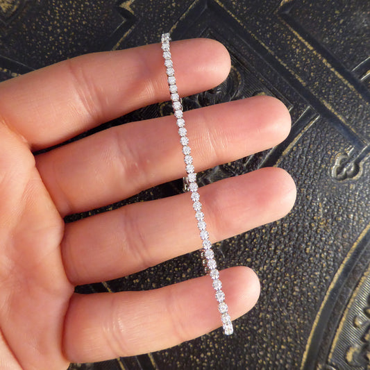 Classic and Fine 1.00ct Diamond Tennis Bracelet in White Gold - Wharfedale Antiques