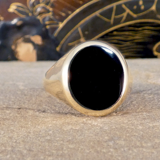 Oval Faced Onyx Set Signet Ring in 9ct Yellow Gold - Wharfedale Antiques