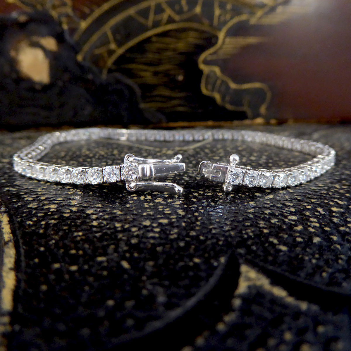4.13ct Diamond Box Set Tennis Bracelet in 18ct White Gold - Wharfedale Antiques