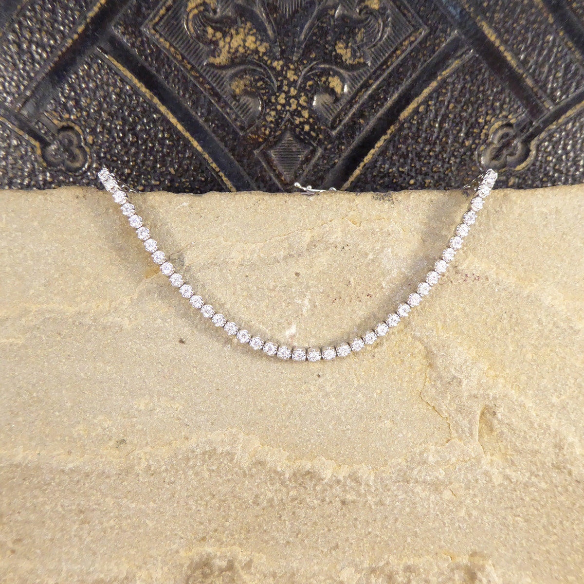 Classic and Fine 1.00ct Diamond Tennis Bracelet in White Gold