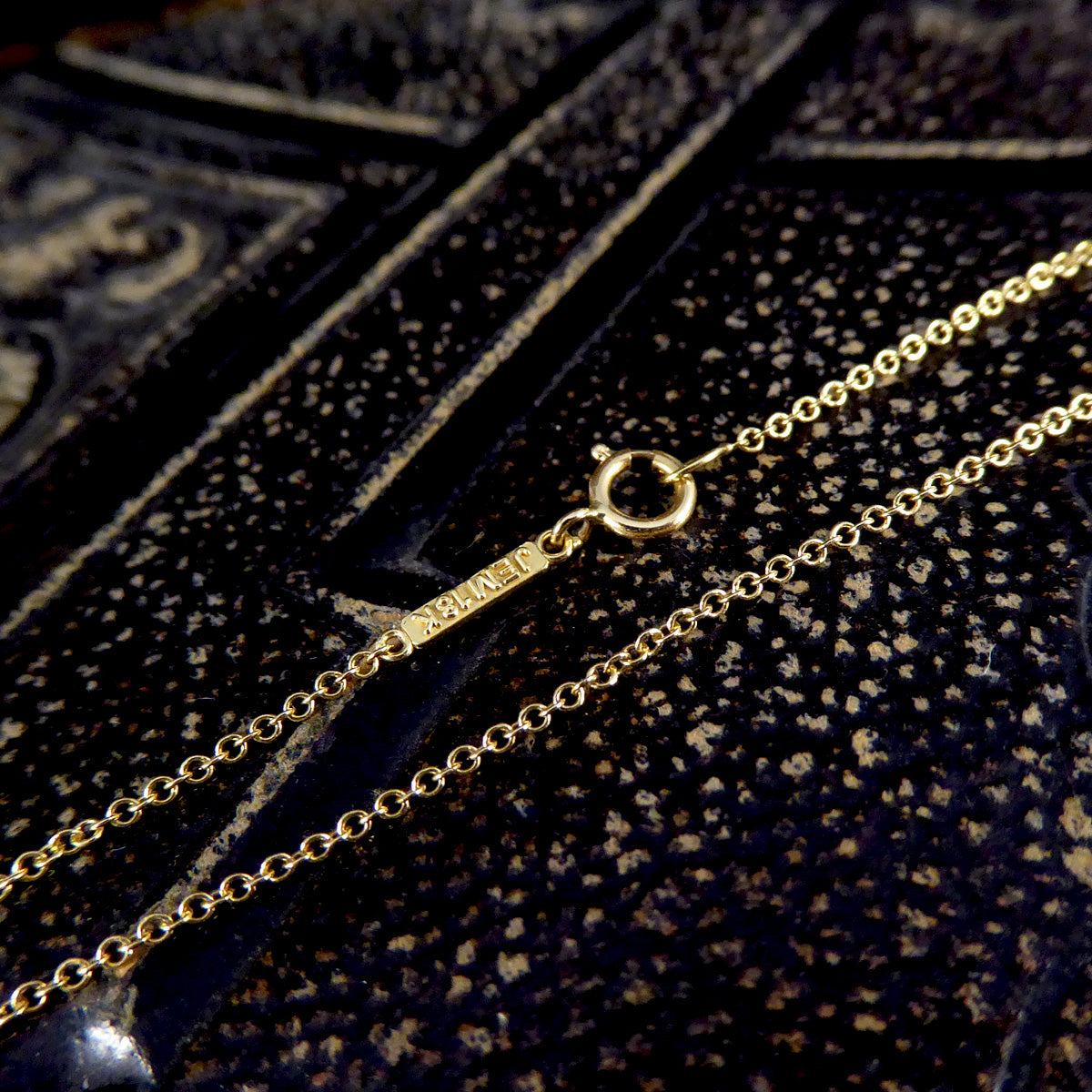Princess Cut Diamond Bar Necklace in 18ct Yellow Gold - Wharfedale Antiques