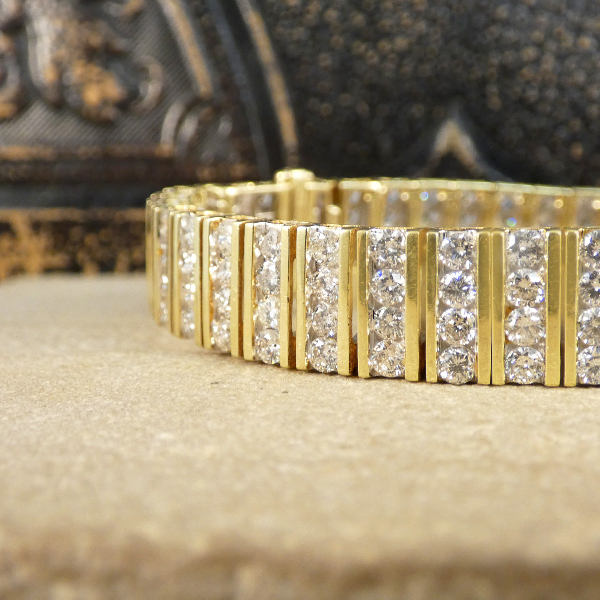Vintage 8.20ct Diamond Panel Link Bracelet in 14ct Yellow Gold - Wharfedale Antiques