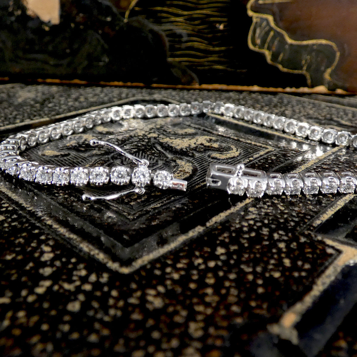 Classic 2.00ct Brilliant Cut Diamond Tennis Bracelet in Platinum