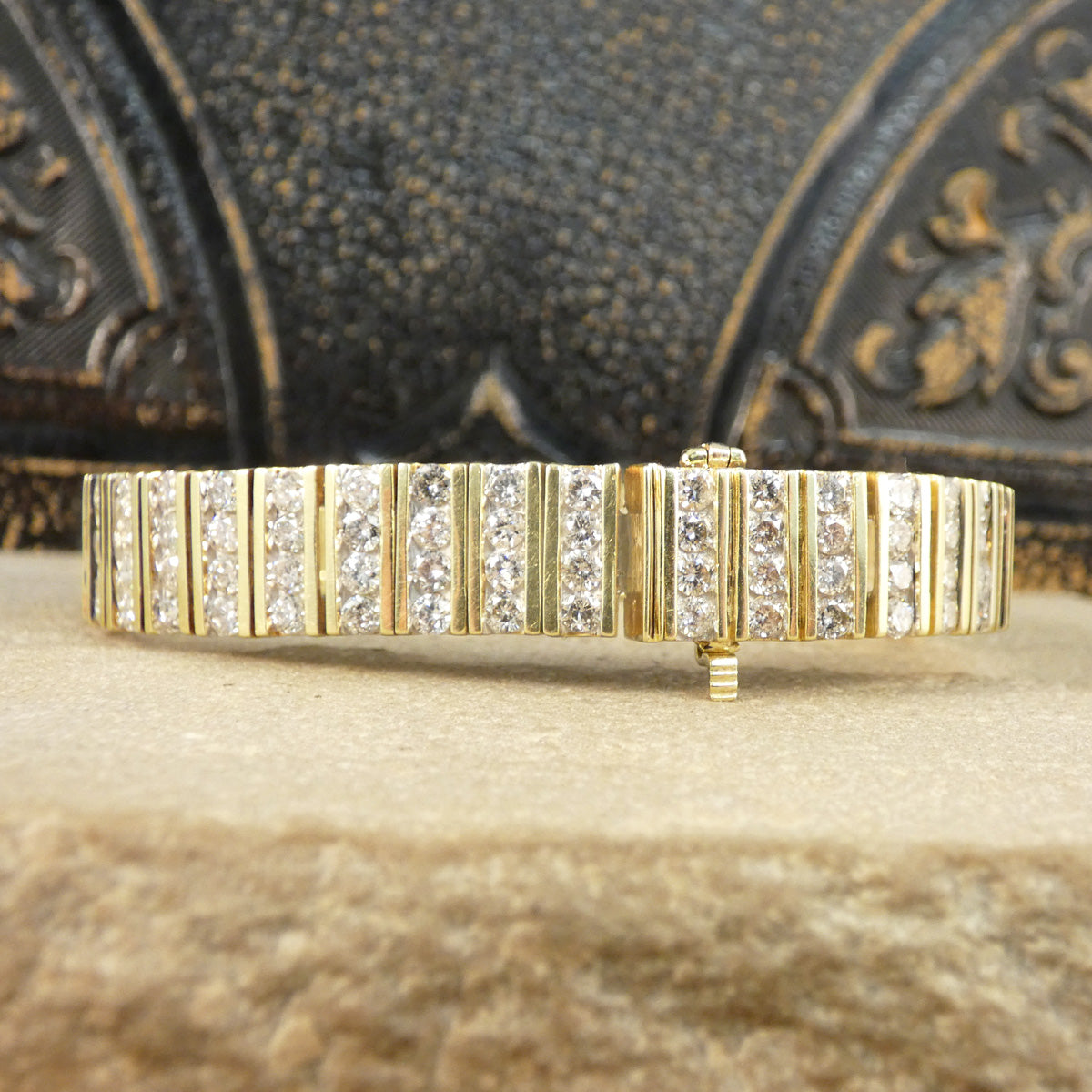 Vintage 8.20ct Diamond Panel Link Bracelet in 14ct Yellow Gold - Wharfedale Antiques