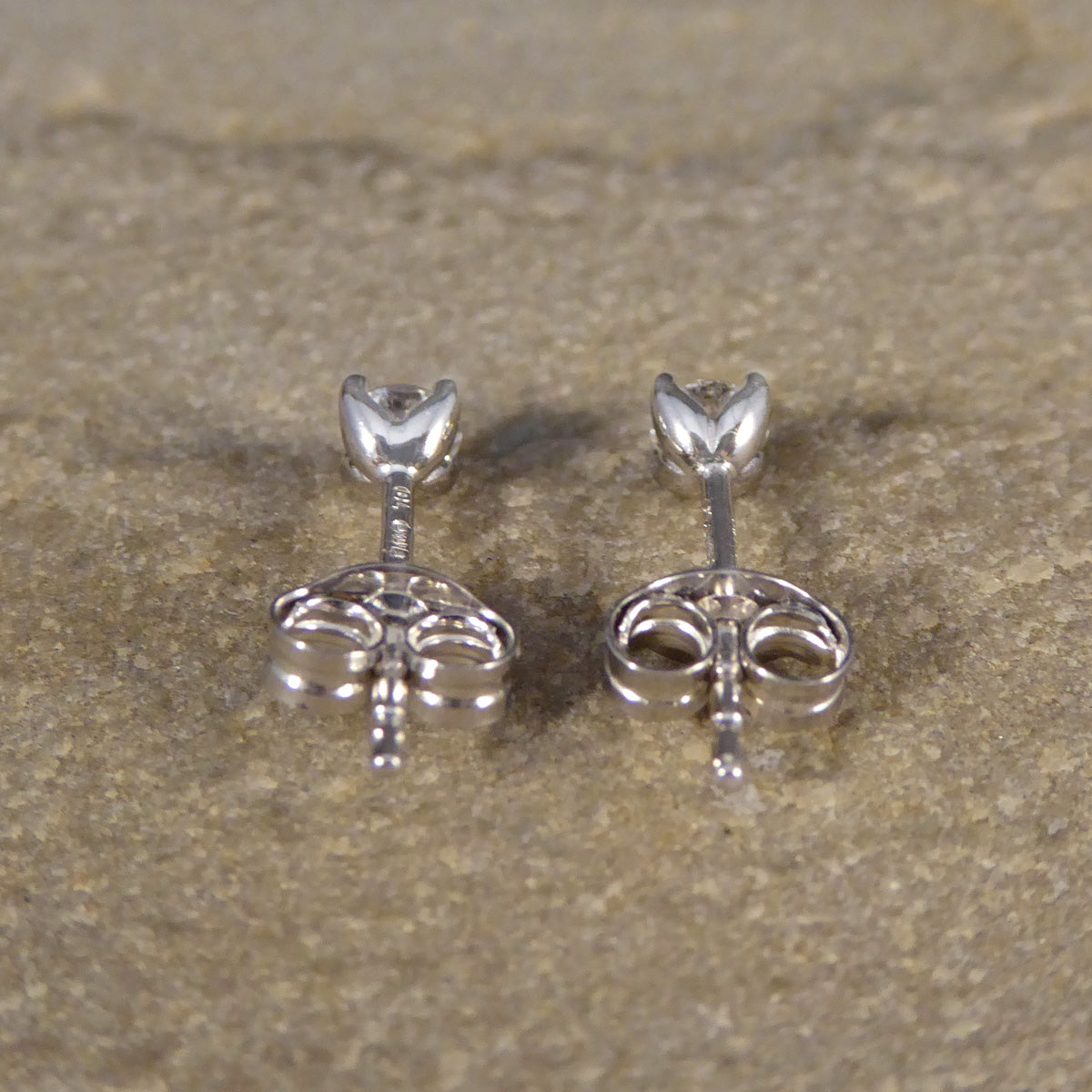 Classic Diamond Stud Earrings in 18ct White Gold - Wharfedale Antiques