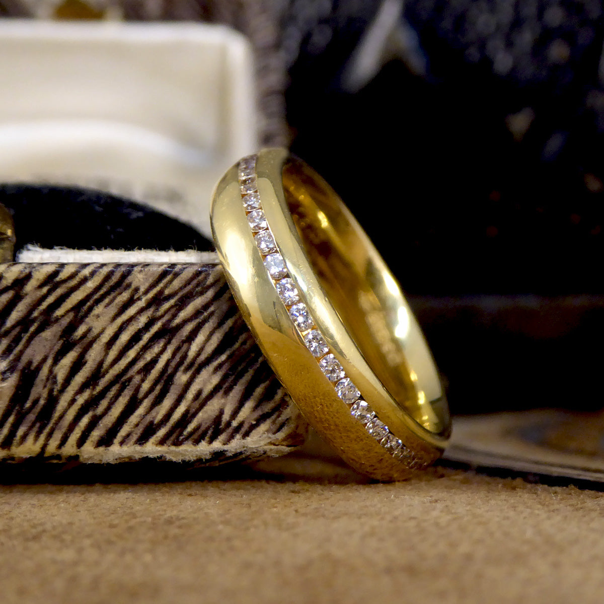 Solid 18ct Yellow Gold Full Diamond Eternity Set Wedding Band Ring by Bunz - Wharfedale Antiques