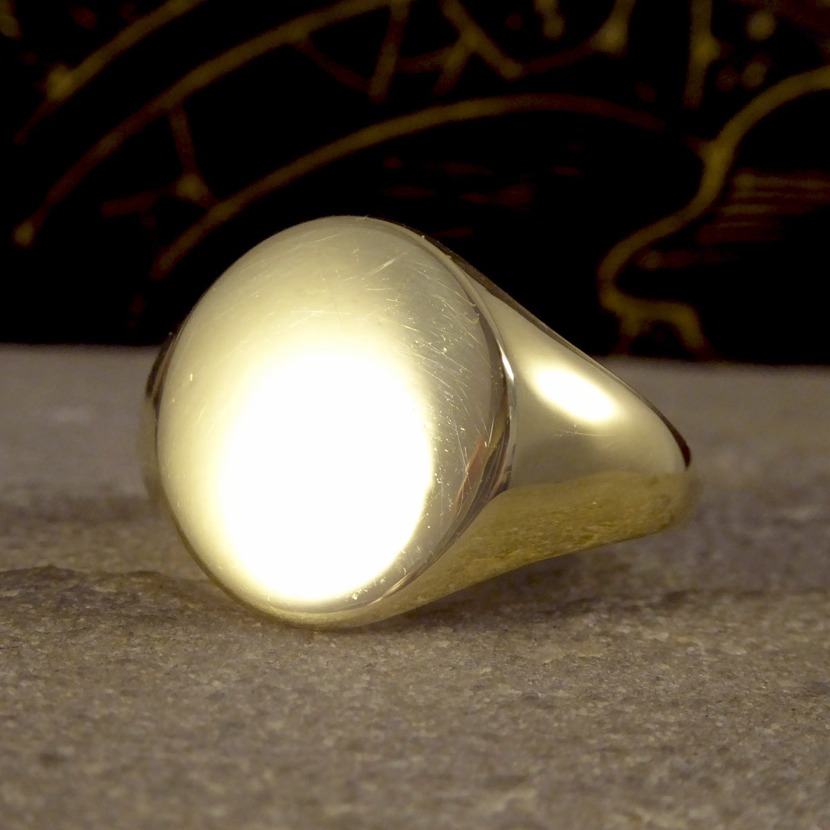 Vintage 18ct Yellow Gold Circular Plain Large Signet Ring - Wharfedale Antiques