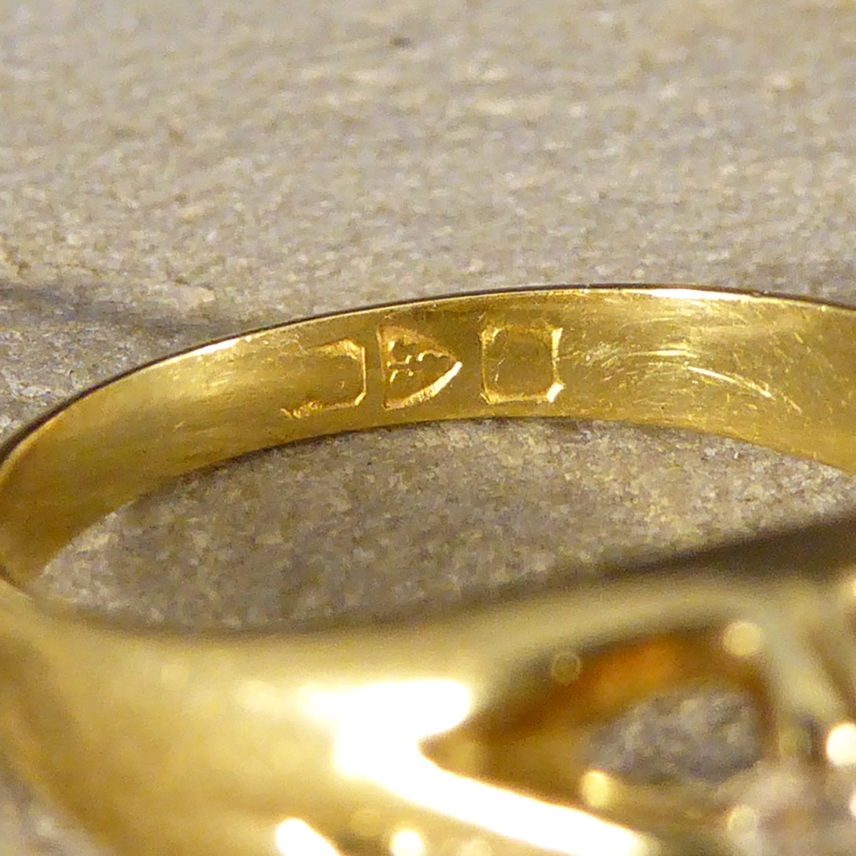 Late Victorian Old Cushion Cut Diamond Belcher Set Ring in 18ct Yellow Gold - Wharfedale Antiques