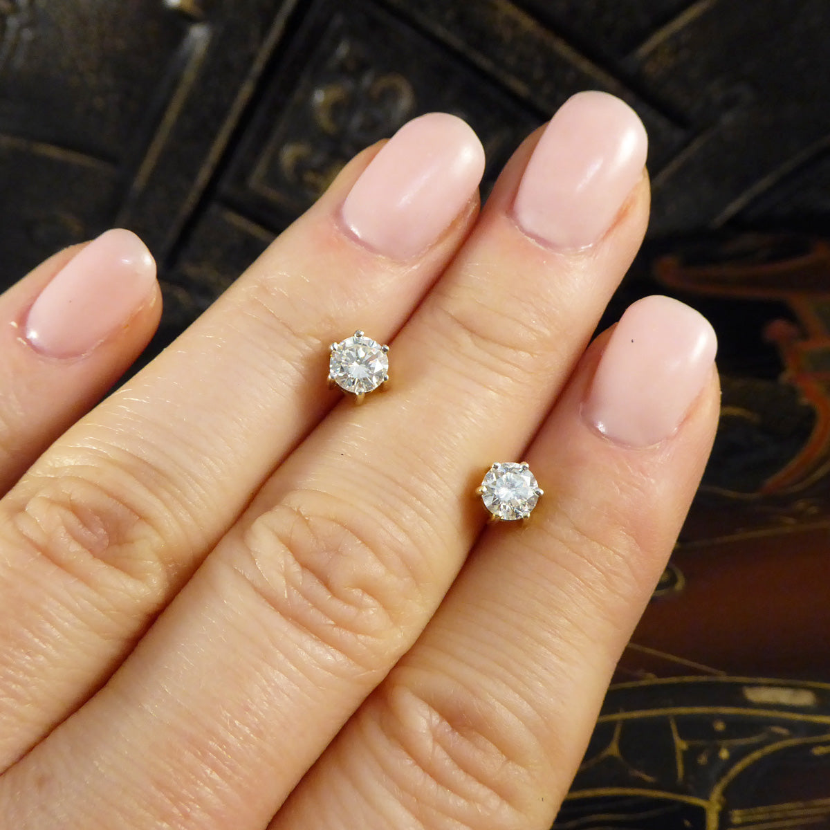 Classic Diamond Stud Earrings Weighing 1.00ct in 18ct Yellow Gold - Wharfedale Antiques