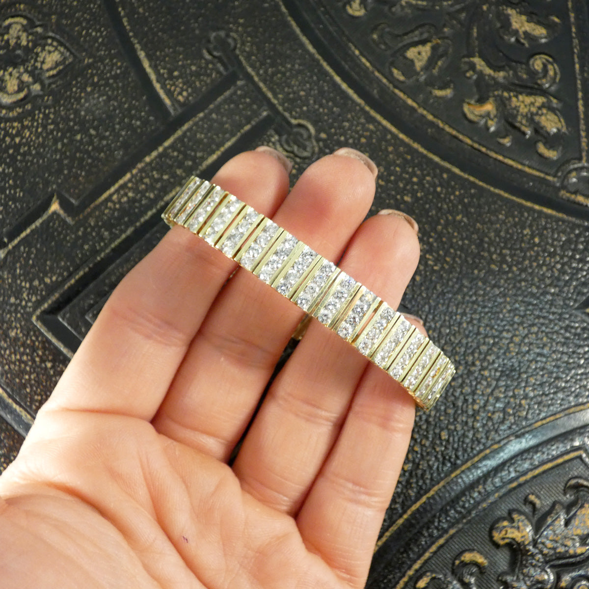Vintage 8.20ct Diamond Panel Link Bracelet in 14ct Yellow Gold - Wharfedale Antiques