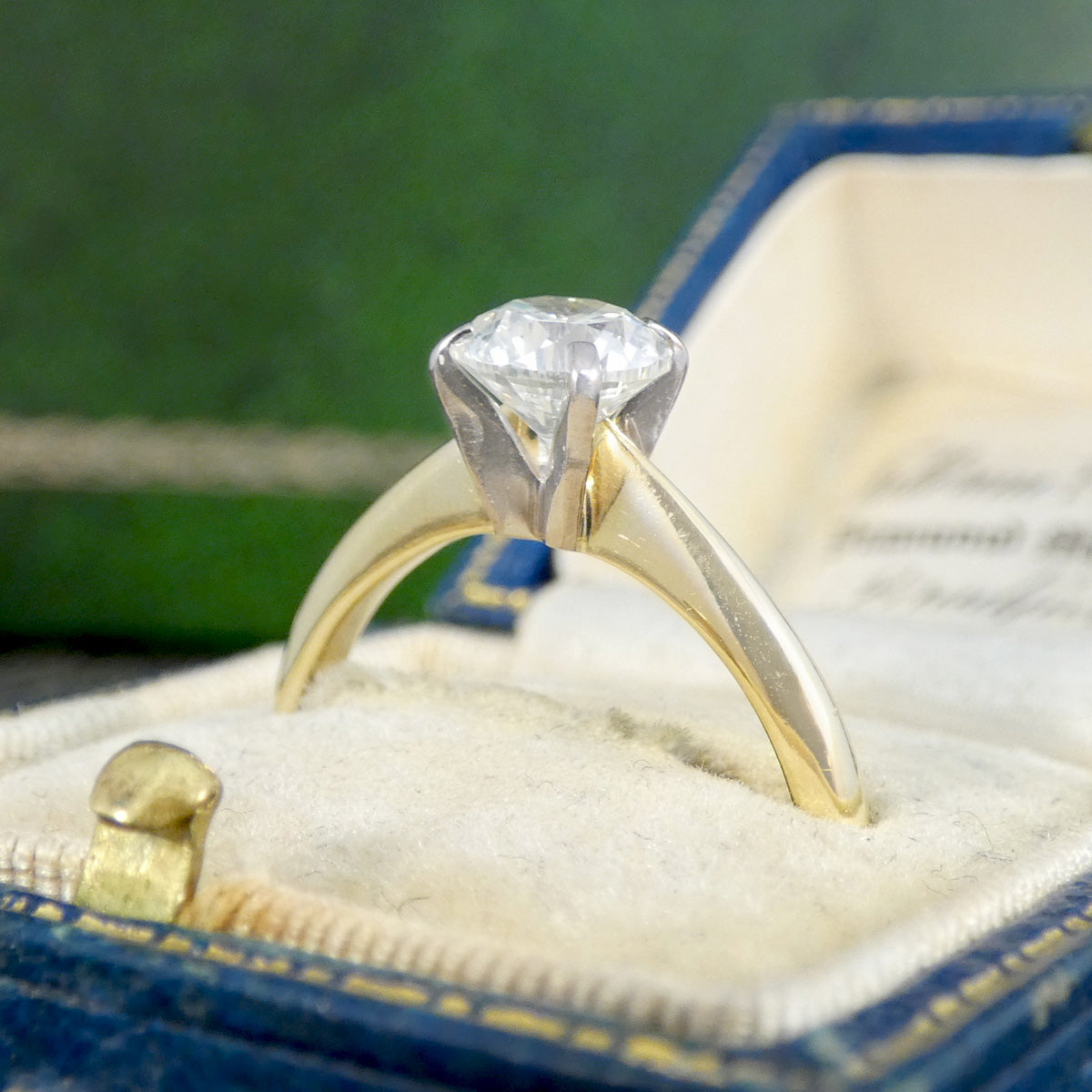 Side view showing slight previous wear shown on the setting.