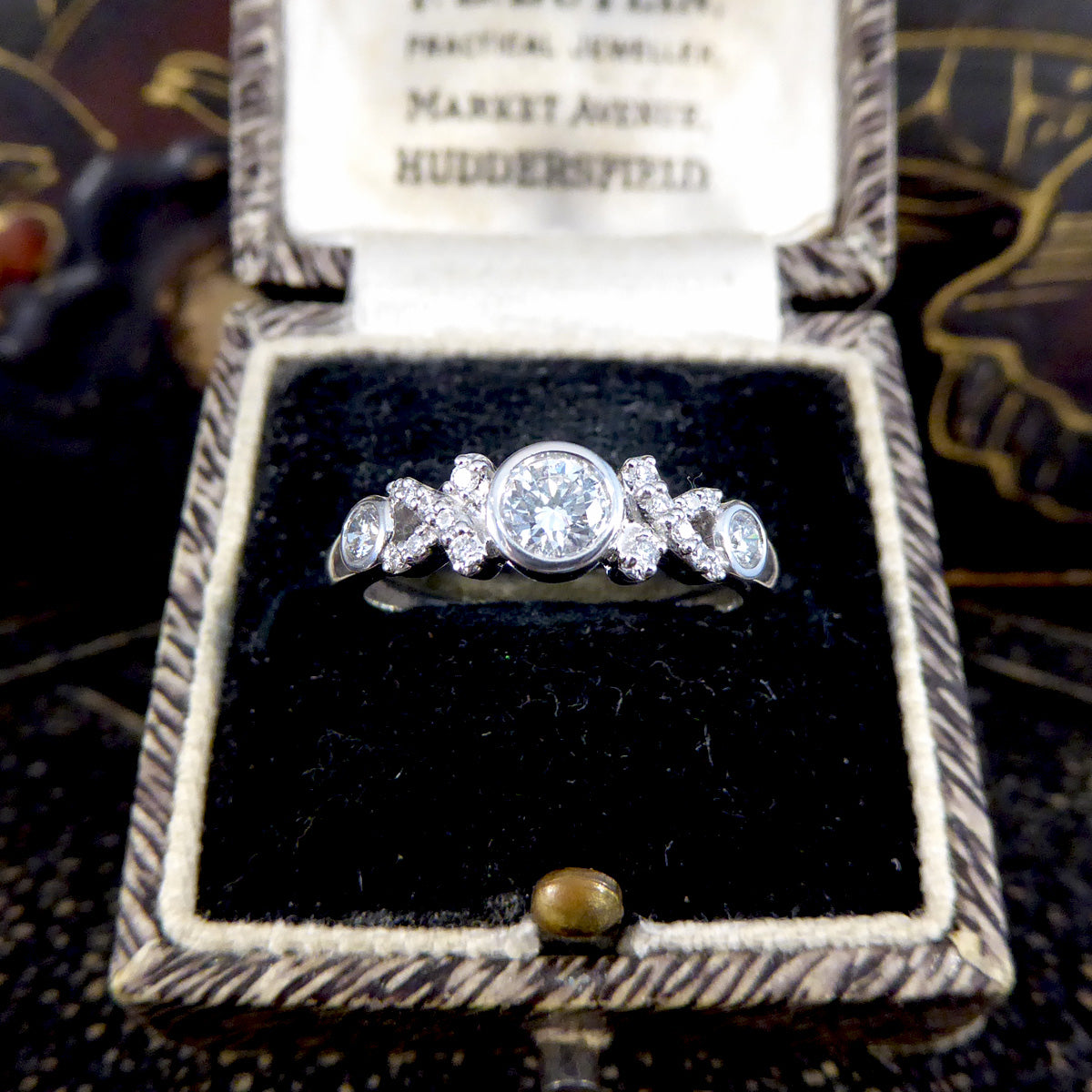 Diamond set Hugs and Kisses Ring in 18ct White Gold - Wharfedale Antiques