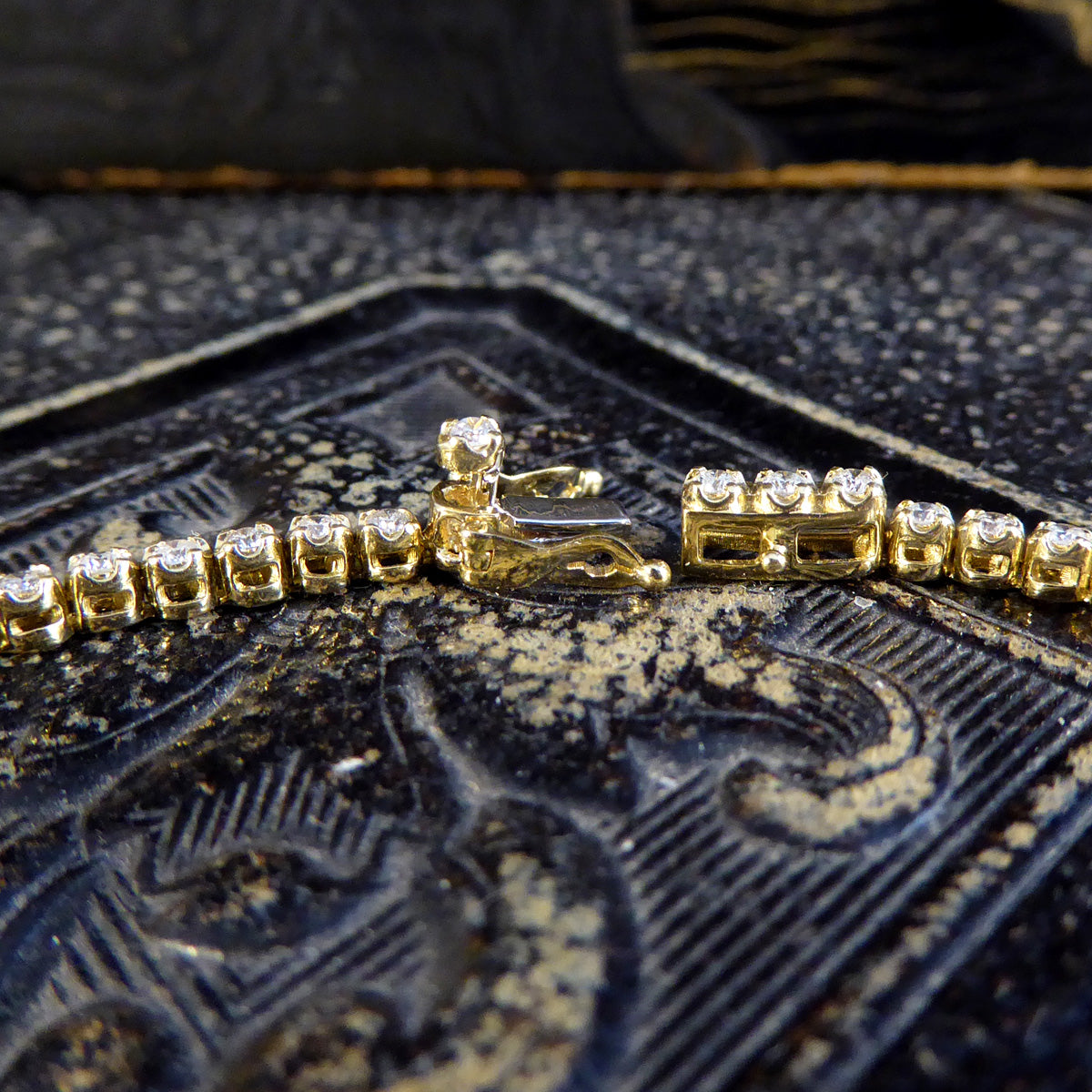 1.07ct Diamond Flexi-Link Tennis Bracelet in 18ct Yellow Gold - Wharfedale Antiques