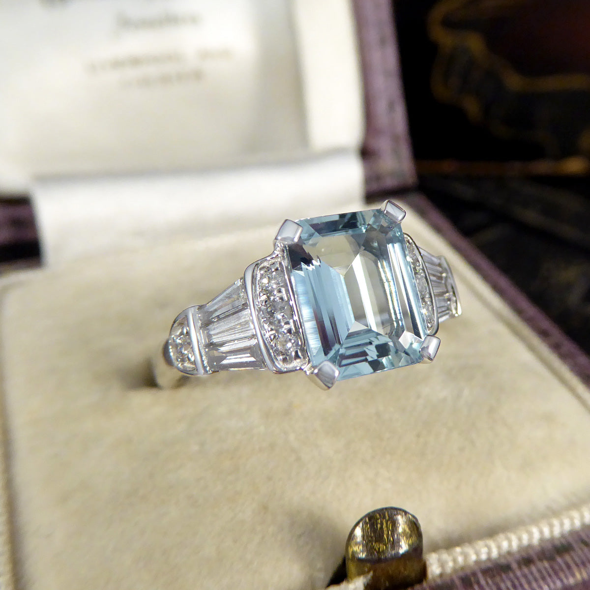 Modern 1.78ct Aquamarine and Diamond Staged Band Ring in Platinum - Wharfedale Antiques