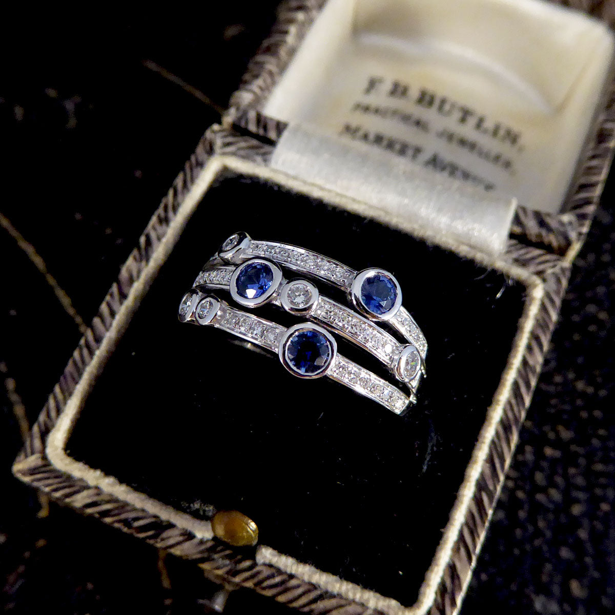 Ceylon Sapphire and Diamond Bubble Style Ring in Platinum - Wharfedale Antiques