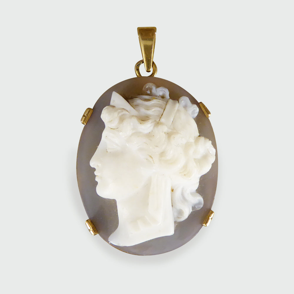 Edwardian French Marked Hard Stone Cameo Pendant in Gold - Wharfedale Antiques