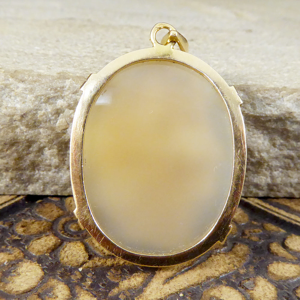 Edwardian French Marked Hard Stone Cameo Pendant in Gold