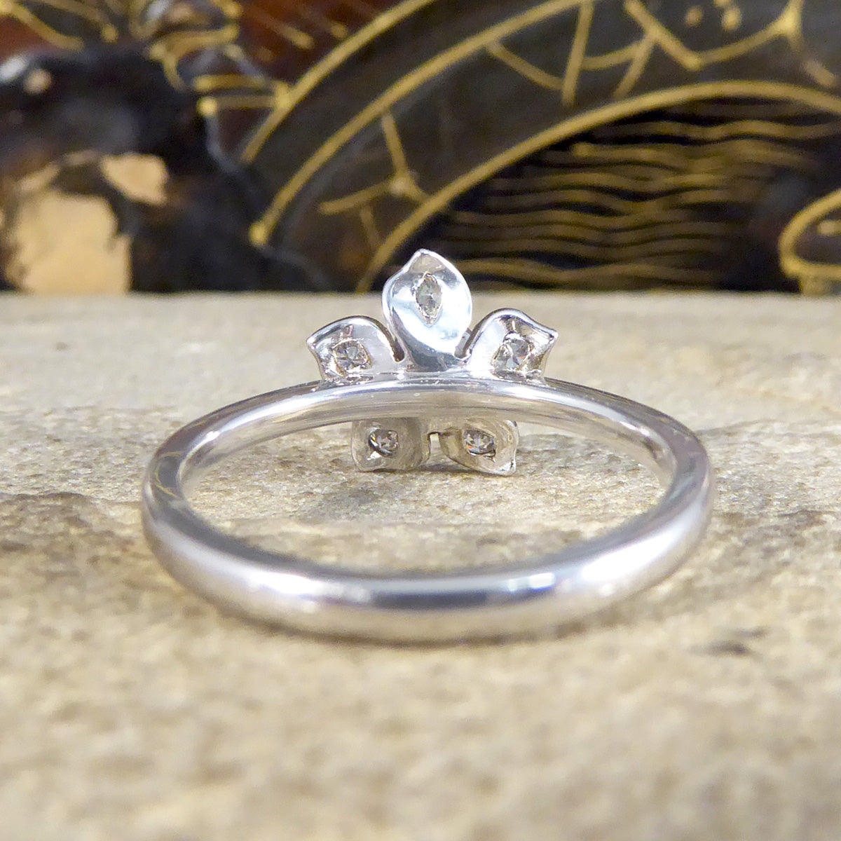 Modern Diamond Set Flower Ring in 18ct White Gold - Wharfedale Antiques