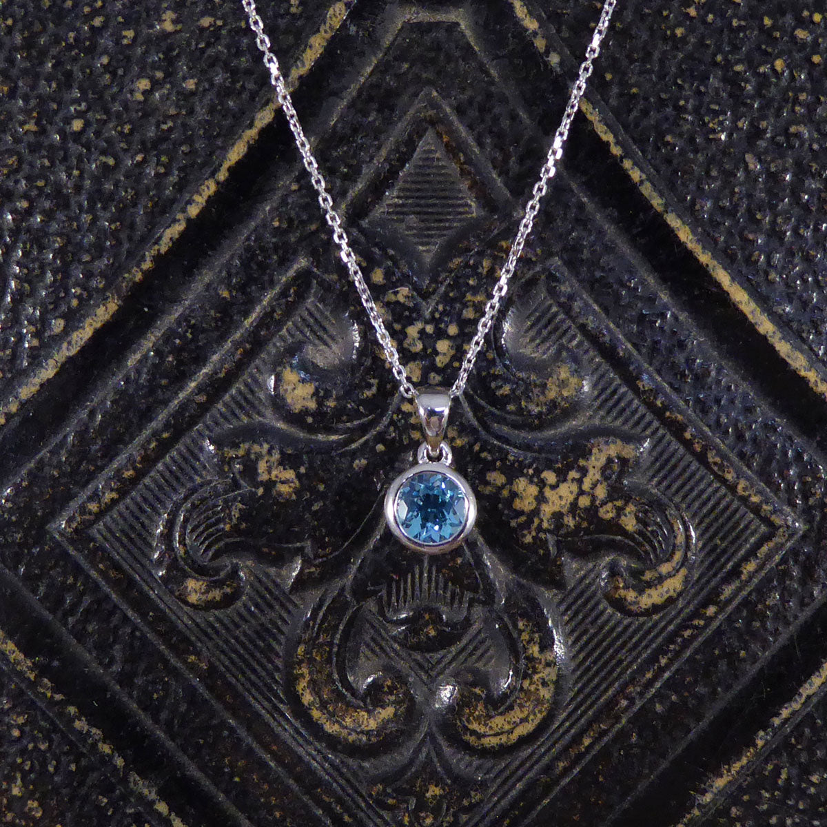 Contemporary Blue Topaz Rub Over Pendant on White Gold Chain - Wharfedale Antiques