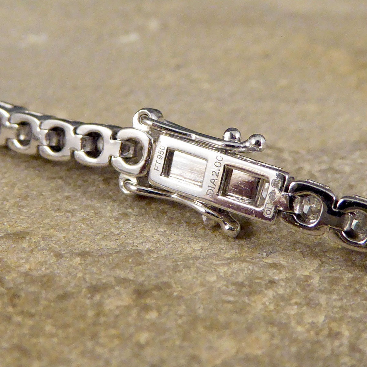Heavy Quality 2.00ct Round Brilliant Cut Diamond Tennis Bracelet set in Platinum - Wharfedale Antiques
