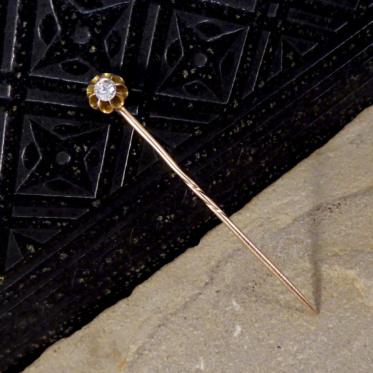 Antique Victorian 0.41ct Diamond Claw Set Pin in 9ct Yellow Gold - Wharfedale Antiques