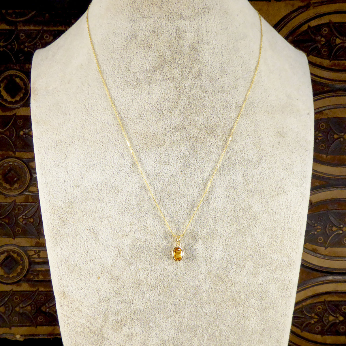 Contemporary Rub Over Citrene Pendant Necklace in 9ct Yellow Gold - Wharfedale Antiques