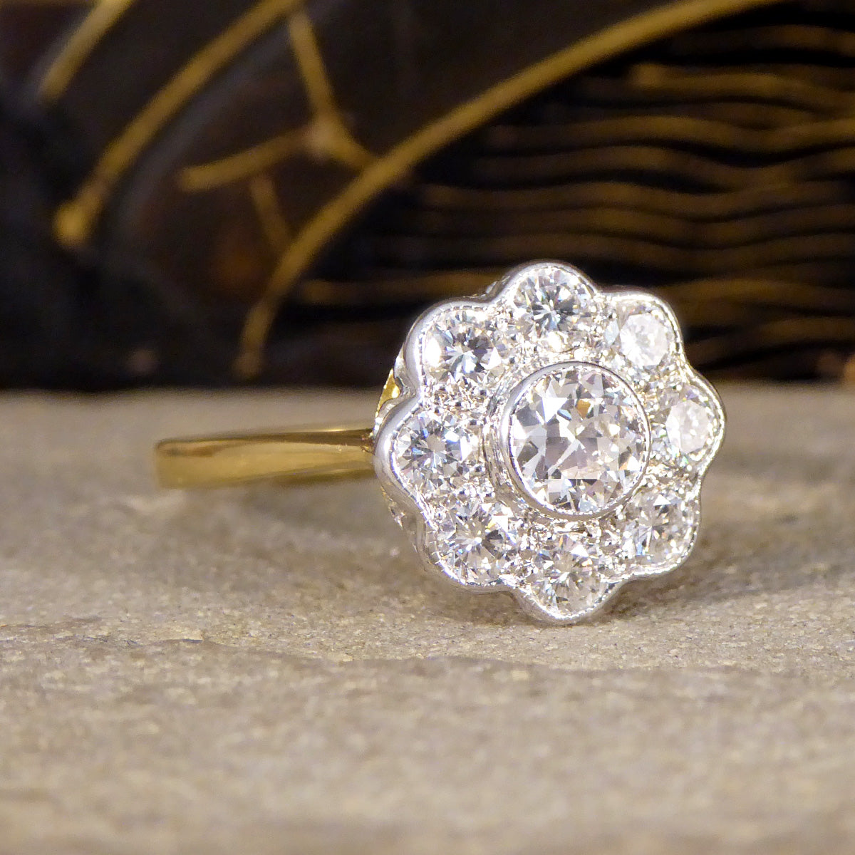 Bezel set store cluster ring