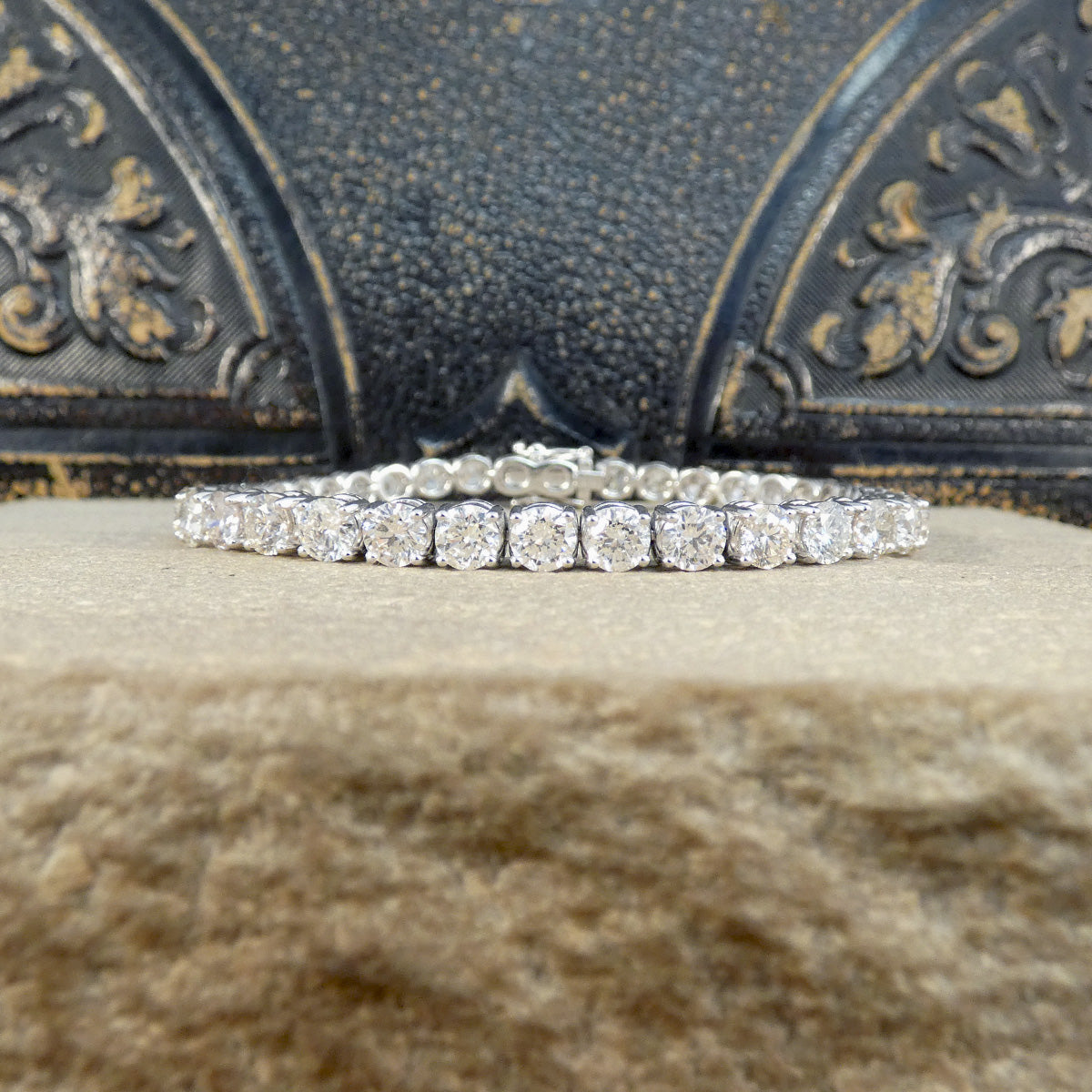 Classic 12.31ct Diamond Tennis Bracelet in 18ct White Gold - Wharfedale Antiques