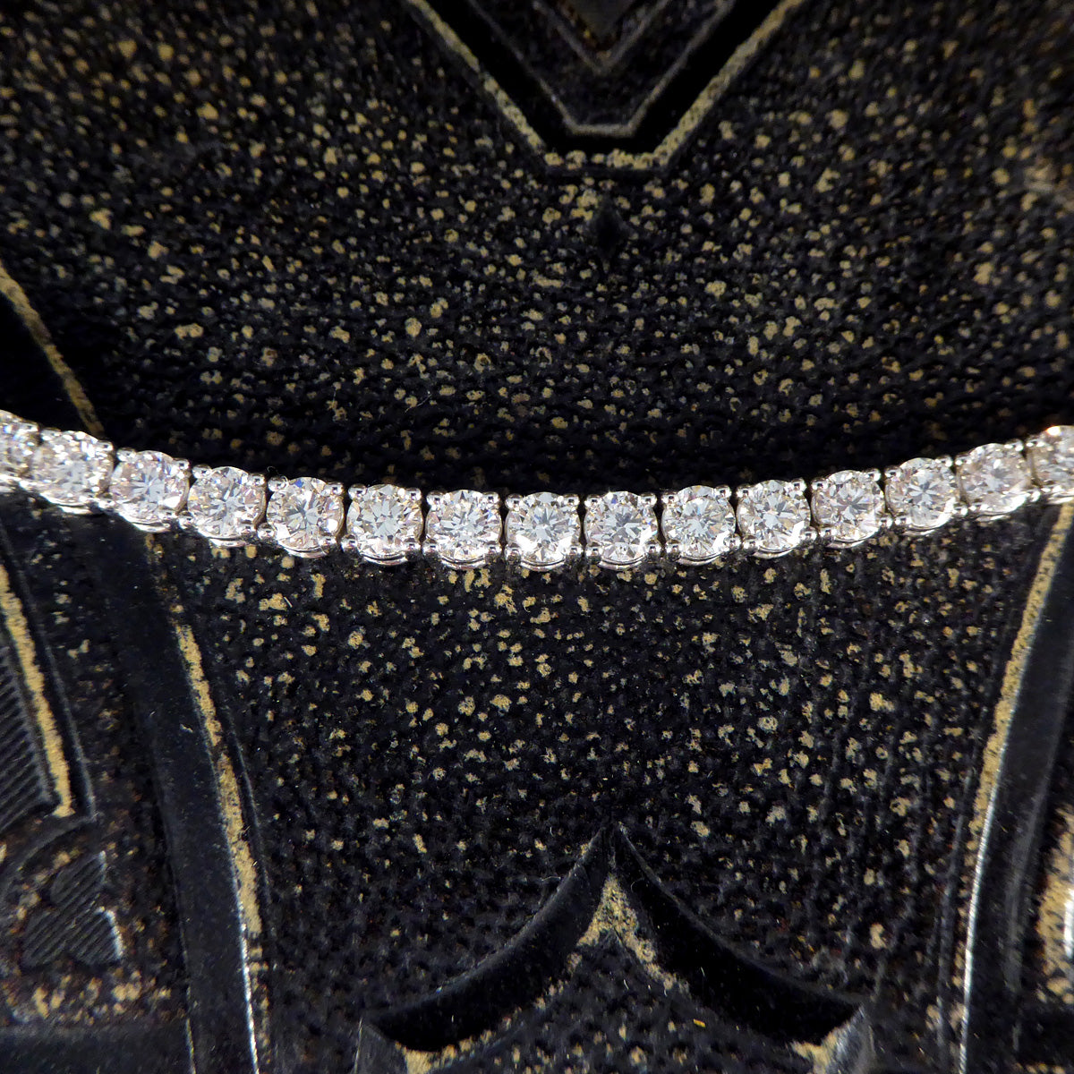 13.80ct Brilliant Cut Diamond Tennis Bracelet in 18ct White Gold - Wharfedale Antiques