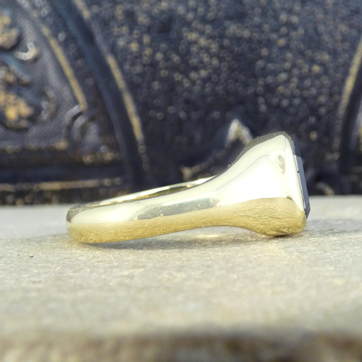 Classic Gents Signet Ring with Black Diamond in 18ct Yellow Gold - Wharfedale Antiques
