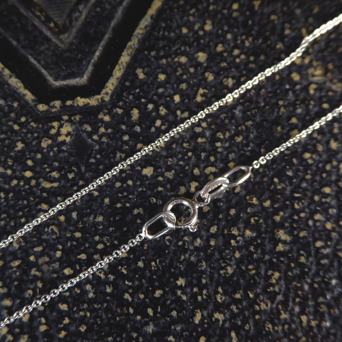 Ceylon Sapphire and Diamond Cluster Pendant Necklace in White Gold - Wharfedale Antiques
