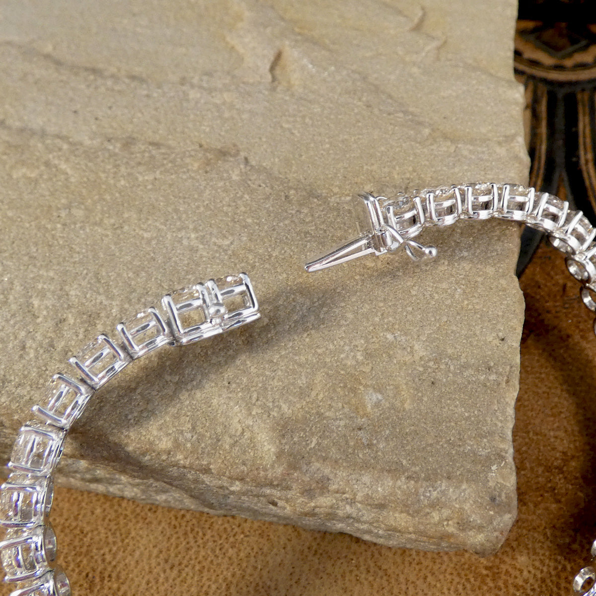 Classic 12.31ct Diamond Tennis Bracelet in 18ct White Gold - Wharfedale Antiques