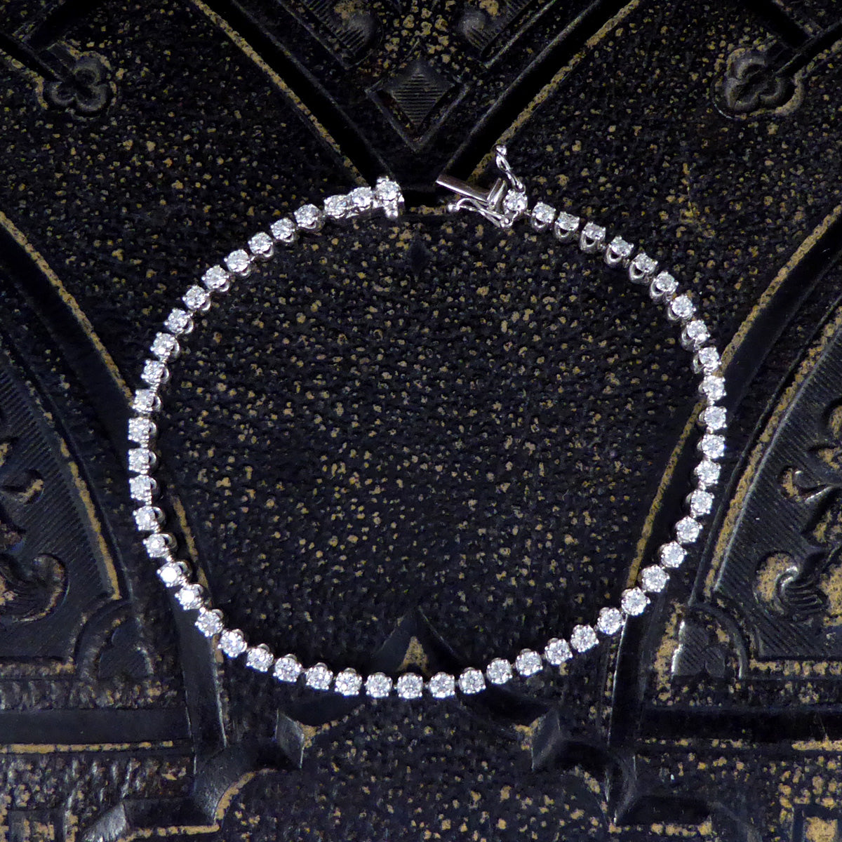 Brilliant Cut Diamond 3.00ct Flexi-link Tennis Bracelet in 18ct White Gold - Wharfedale Antiques
