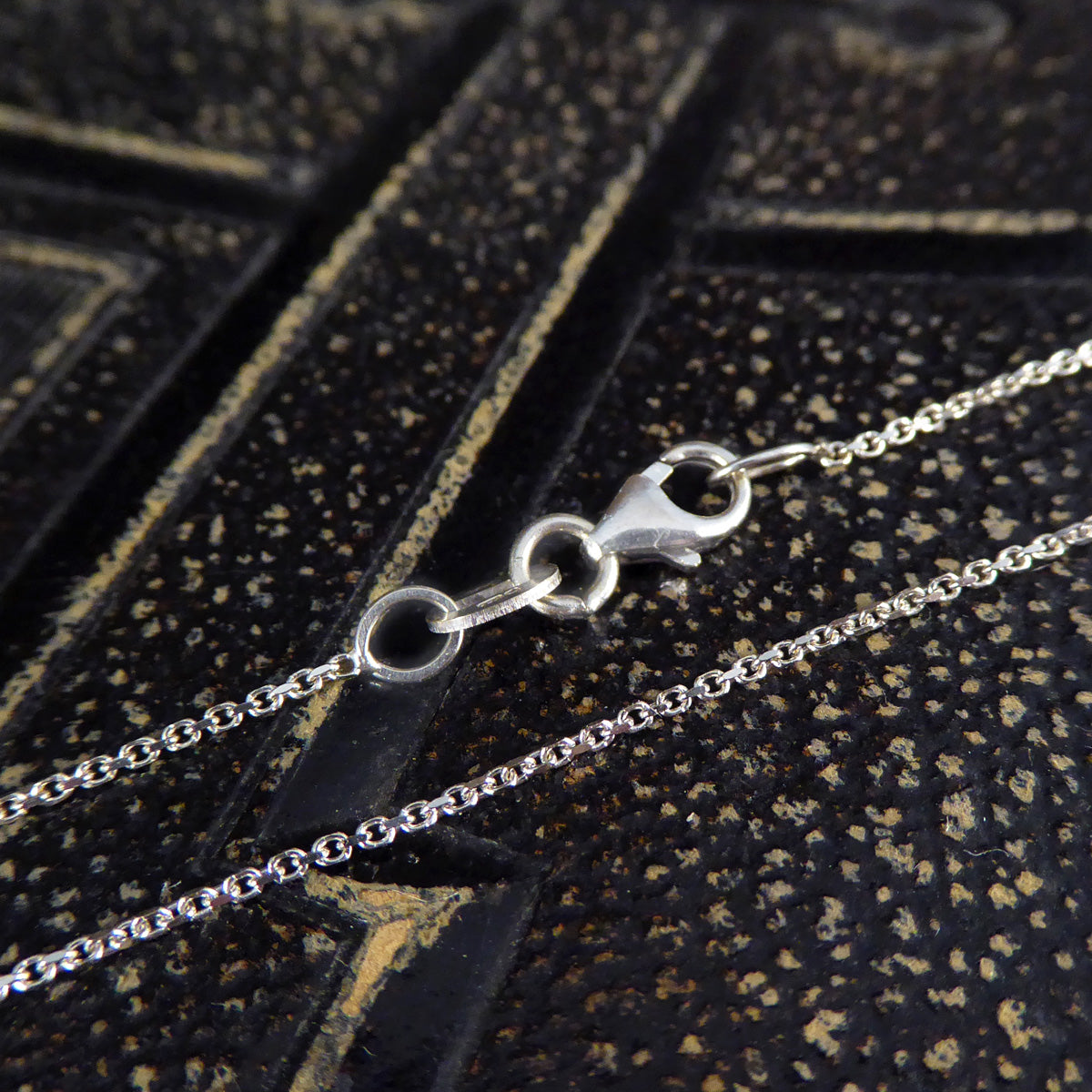 0.54ct Brilliant Cut Diamond Pendant Necklace in 18ct White Gold - Wharfedale Antiques