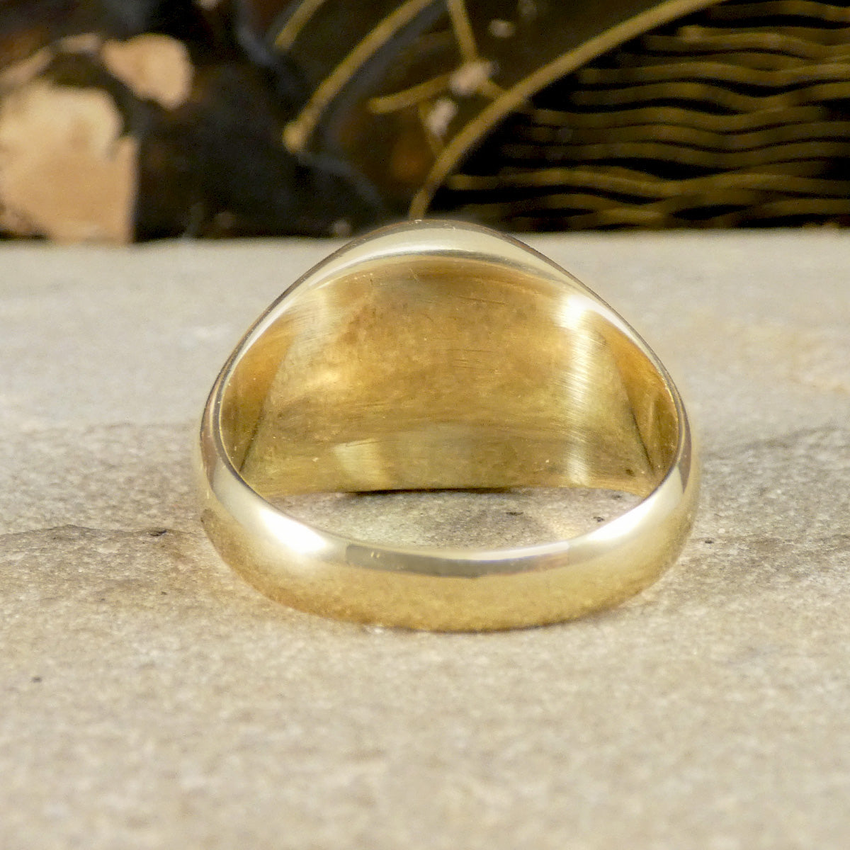 Back of solid 9ct yellow gold signet ring