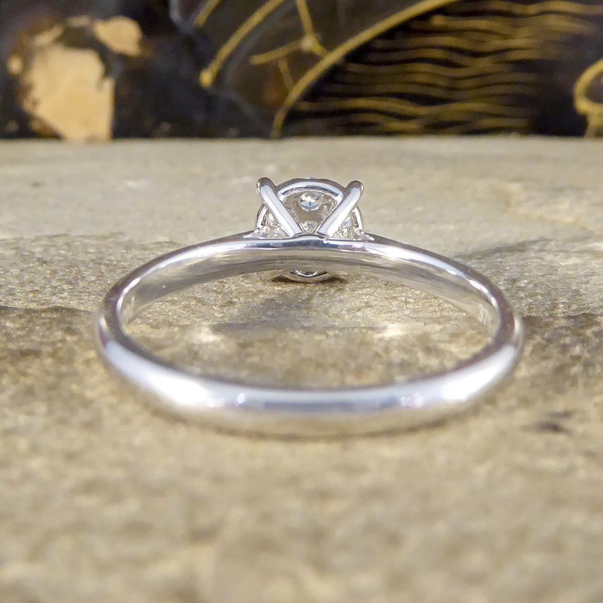 Solitaire Illusion set Diamond Cluster Ring in White Gold - Wharfedale Antiques