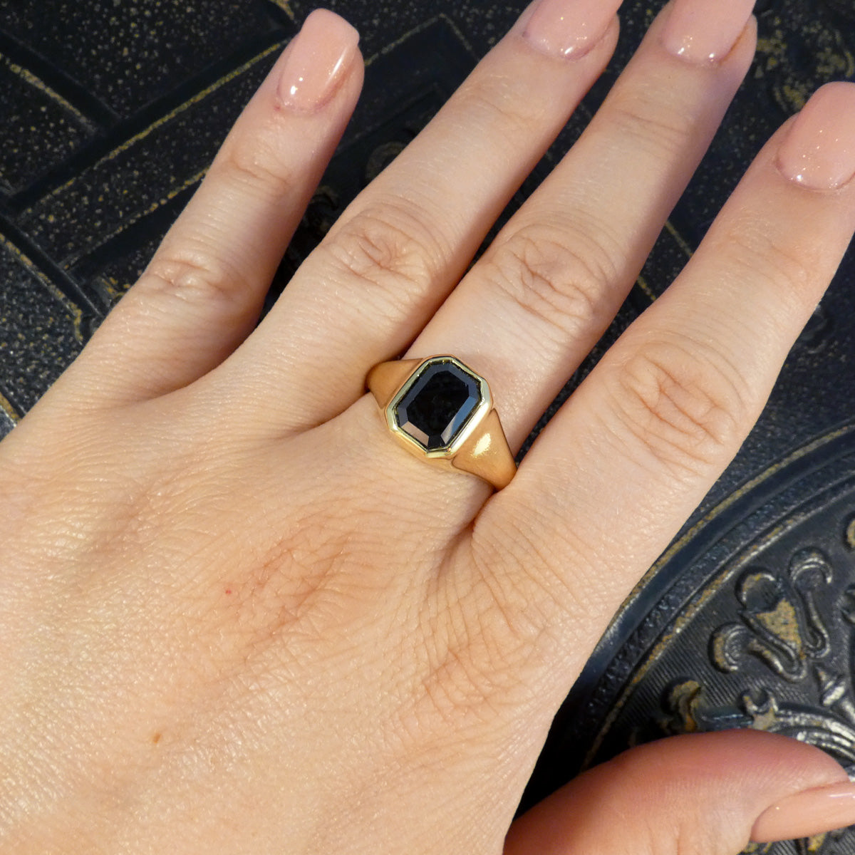 Classic Gents Signet Ring with Black Diamond in 18ct Yellow Gold - Wharfedale Antiques