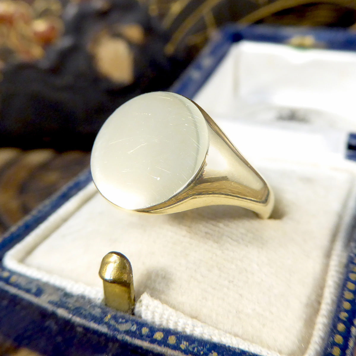 New Circular Signet Pinky Ring in 9ct Yellow Gold - Wharfedale Antiques