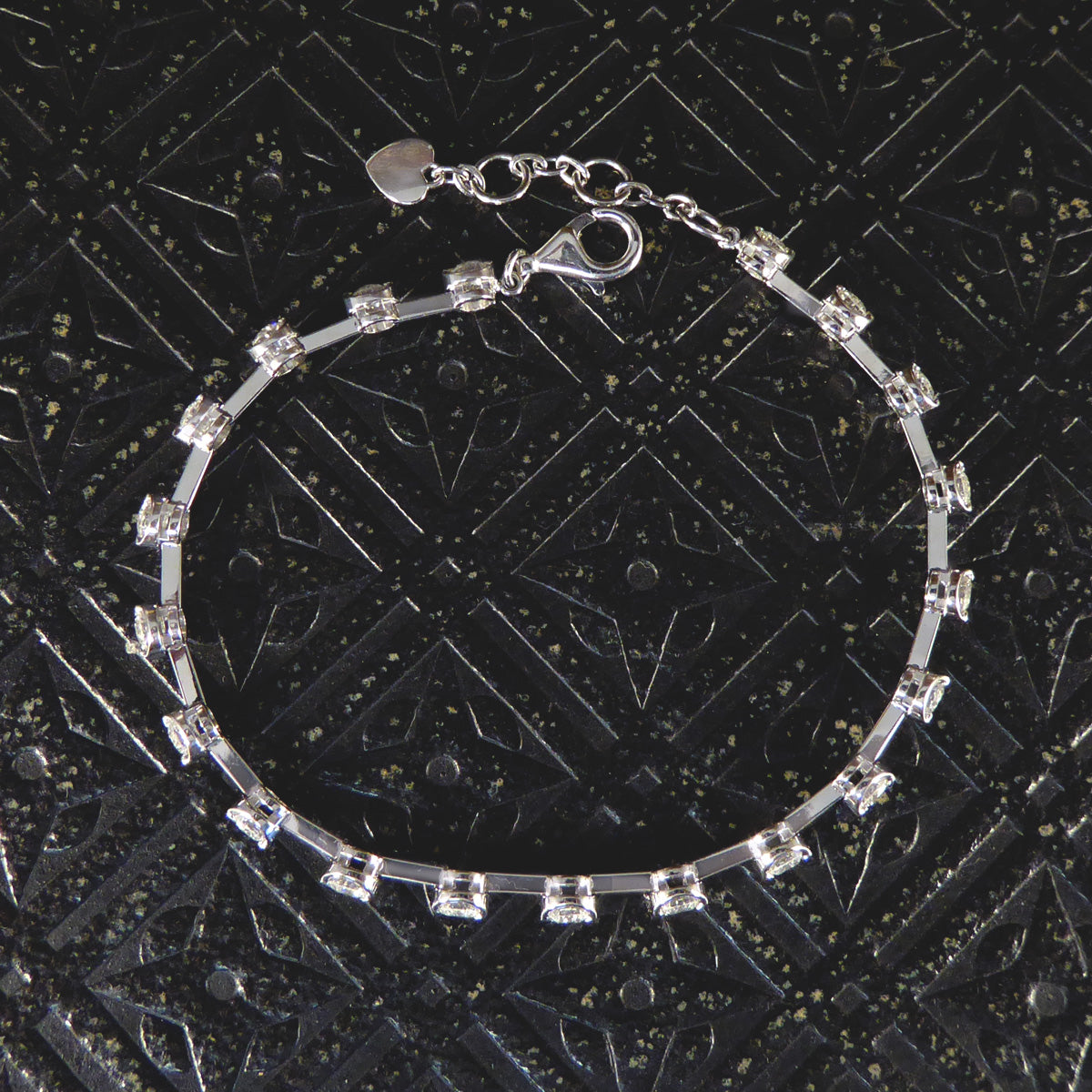 2.00ct Brilliant Cut Diamond Tennis Bracelet in 18ct White Gold - Wharfedale Antiques
