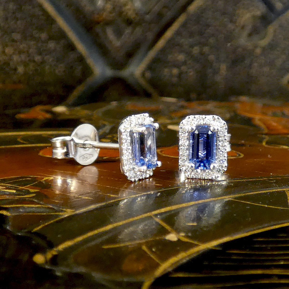 Bright and beautiful Sapphire and Diamond Halo Cluster Stud Earrings in 18ct White Gold