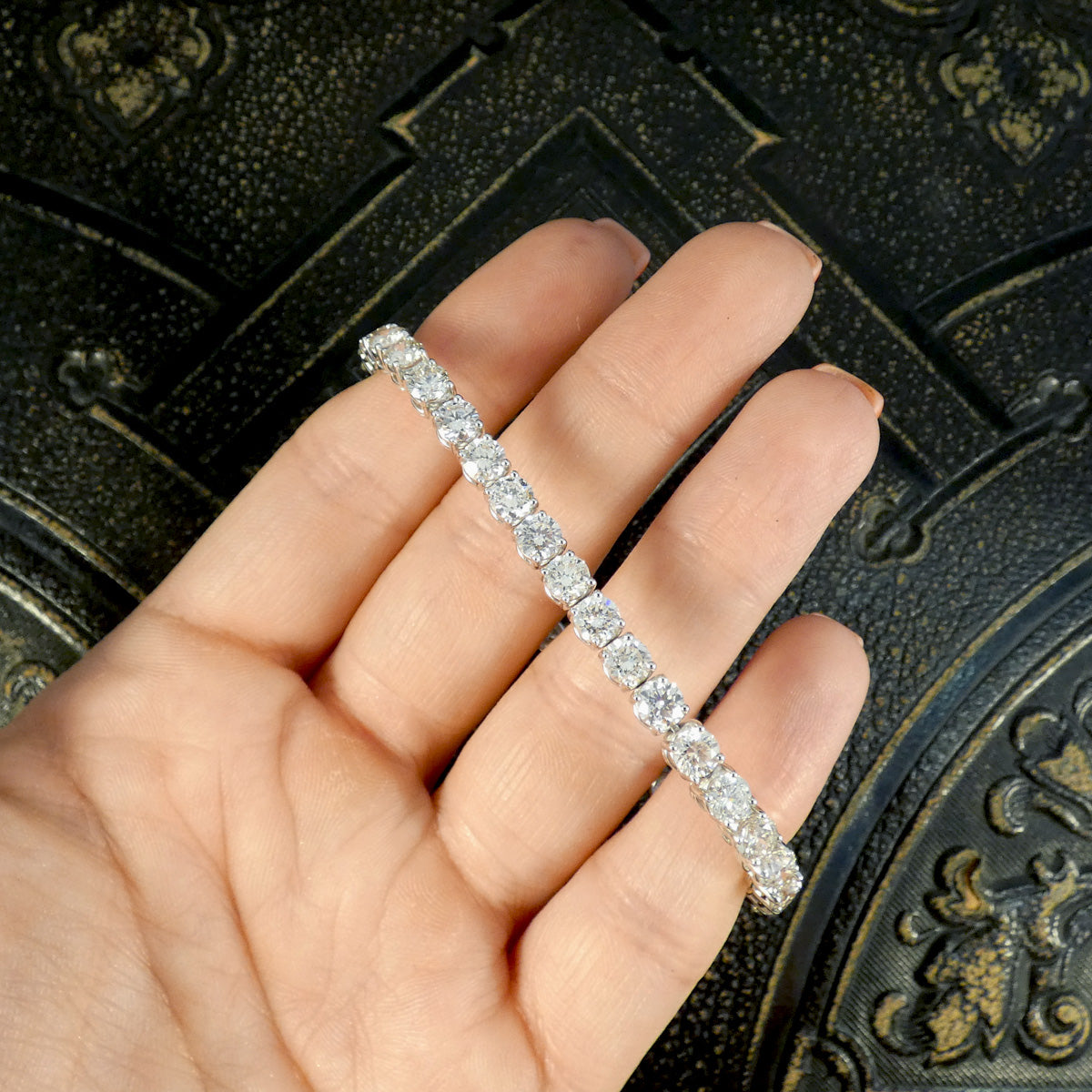Classic 12.31ct Diamond Tennis Bracelet in 18ct White Gold - Wharfedale Antiques