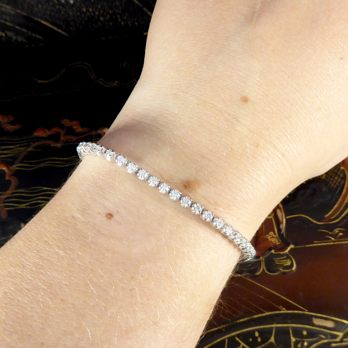 2.00ct Diamond Flexi-Link Tennis Bracelet in 18ct White Gold - Wharfedale Antiques