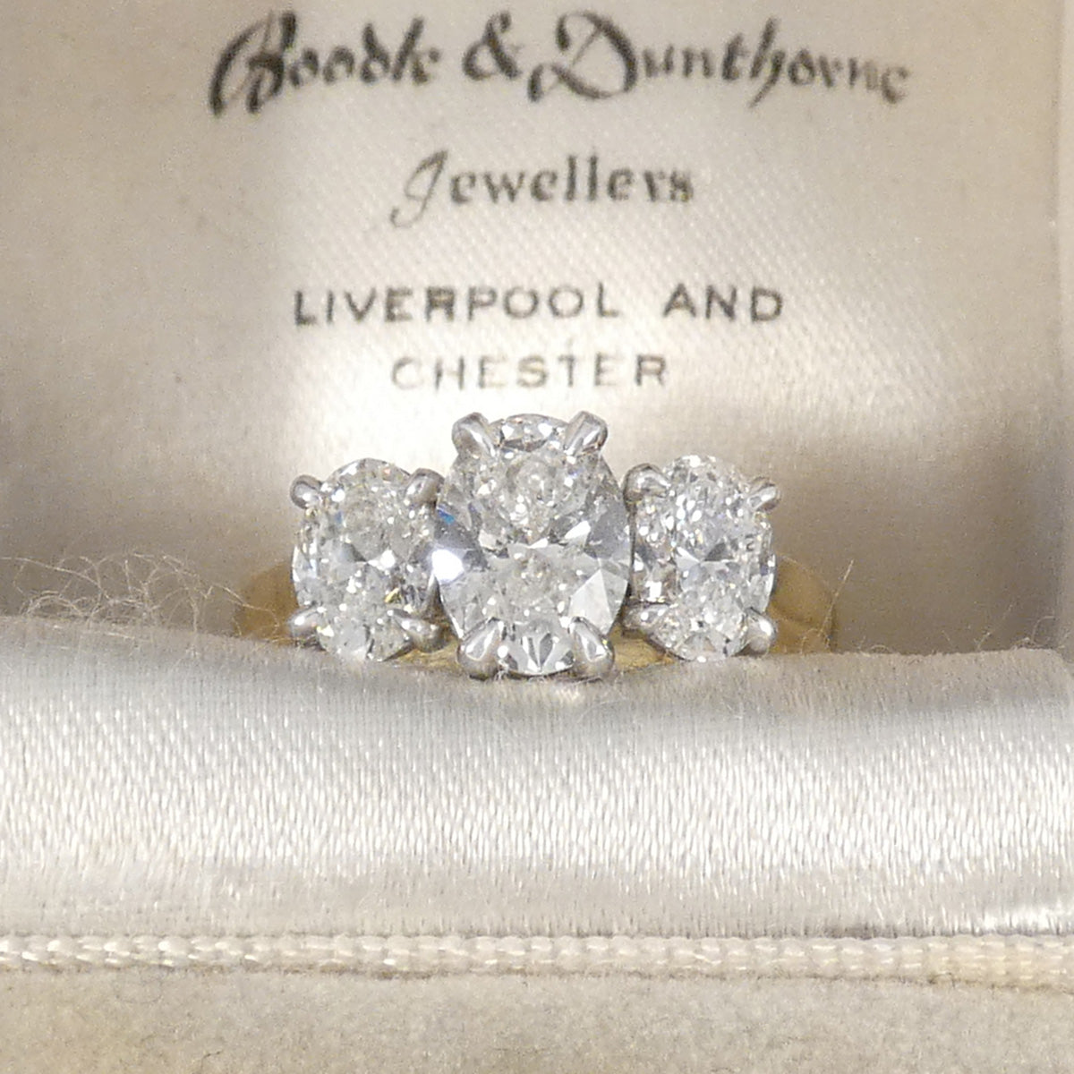 High colour and high quality natural diamonds. Oval cut in shape showing timeless look.