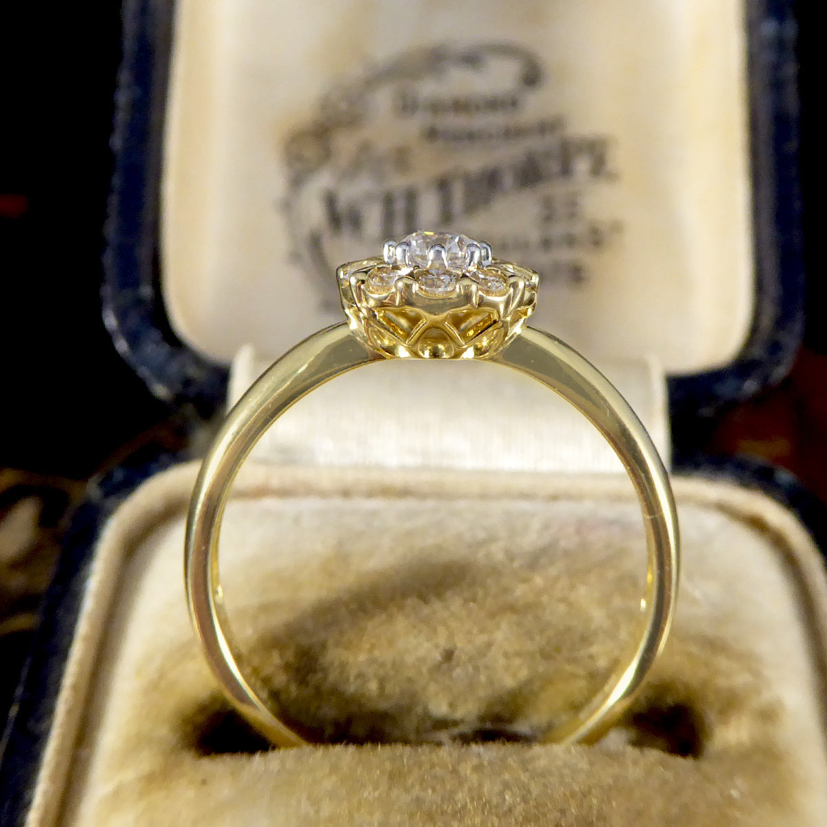 Diamond daisy ring yellow gold deals