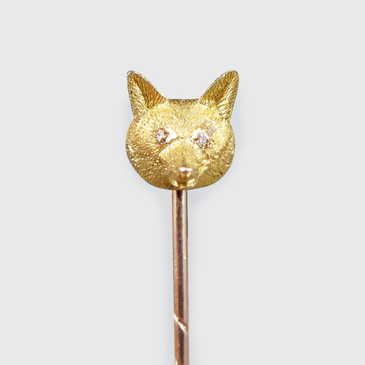15ct Yellow Gold Edwardian Fox Head 9ct Yellow Gold Pin with Diamond set Eyes