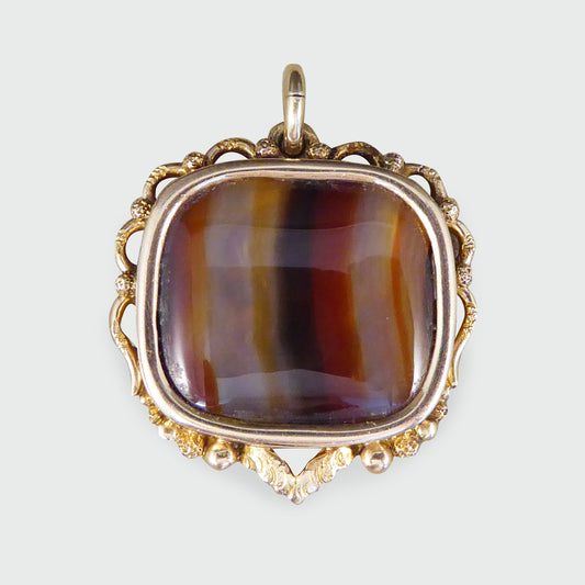 Late Victorian Carved Banded Agate Pendant in 15ct Yellow Gold